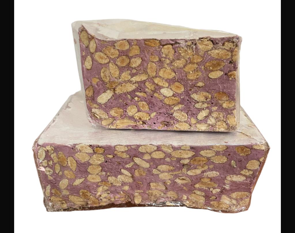Torrone morbido al mirto e mandorle , formato da 500 grammi